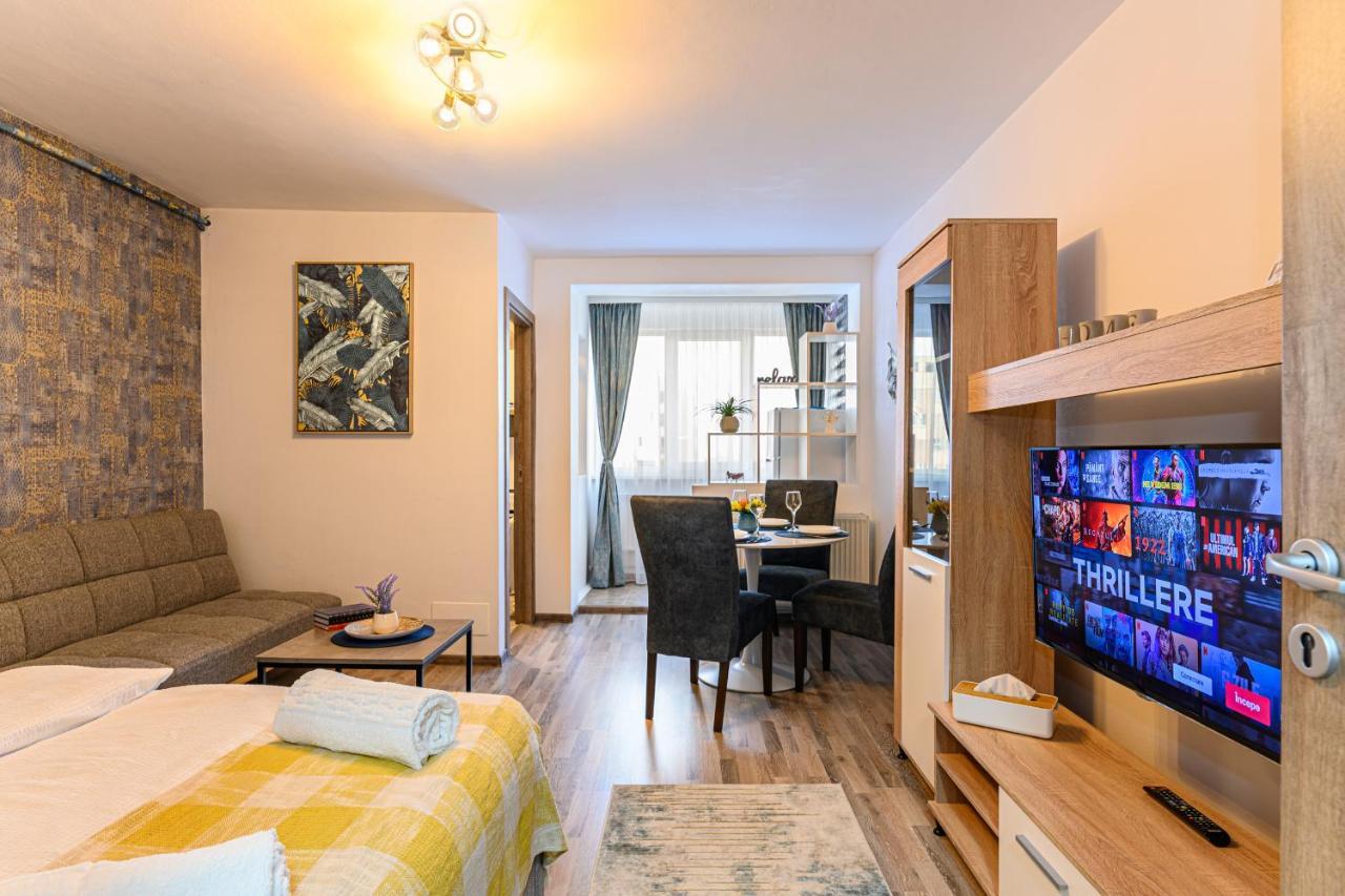 Luxury Studios - Soarelui 10 Брашов Экстерьер фото
