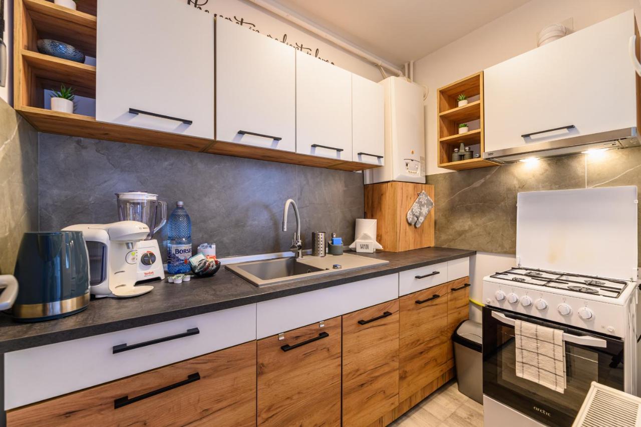 Luxury Studios - Soarelui 10 Брашов Экстерьер фото